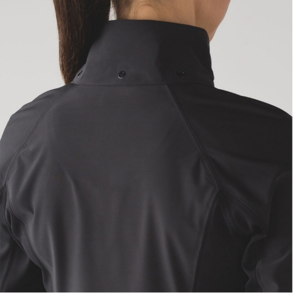 NWOT Lululemon Sleet Sprinter Jacket 4 Black Rain - Picture 7 of 14